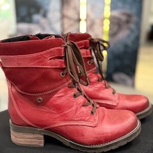 Dromedaris Kara Scrunched Leather & Suede Boot